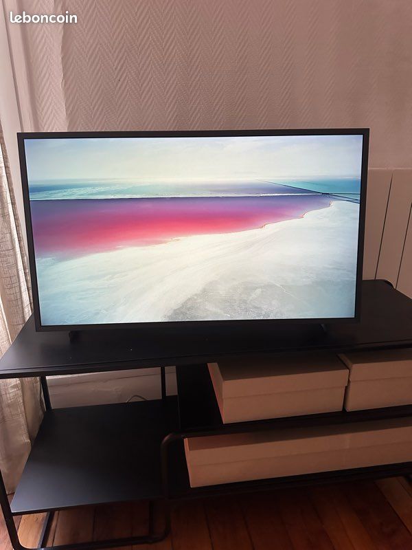 Samsung TV 32" - "The Frame" (image 1)