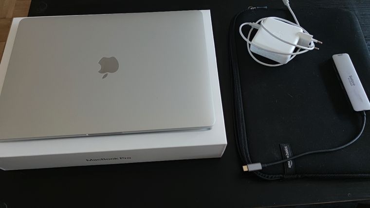 Macbook Pro 13 Apple  Computador Notebook Apple Usado 79949882