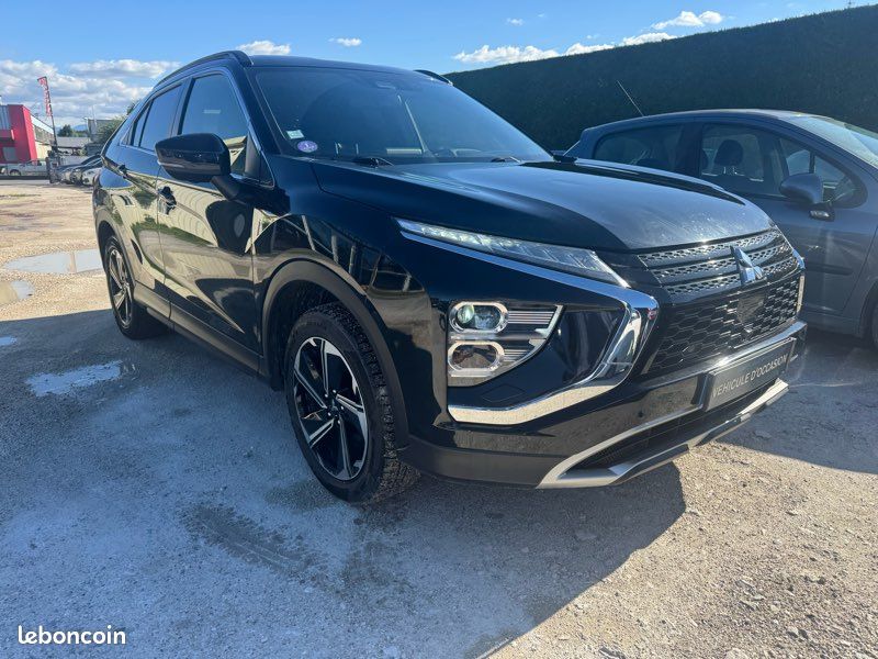 Mitsubishi Eclipse cross (2) 2.4 mivec phev 4wd intense edition BVA garantie six mois (image 5)