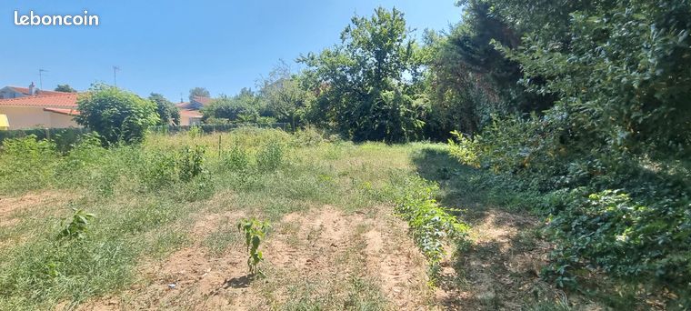 Terrain 704 m² MONT DE MARSAN