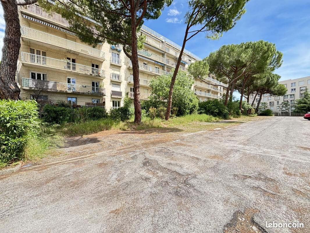 Appartement 4 pièces 94 m² · à Montpellier · 94 m² · 220 000 €