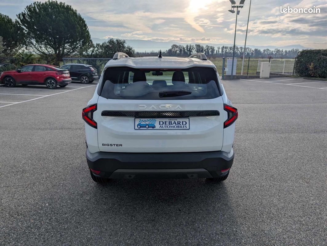 Dacia BIGSTER 1.2 MILD HYBRID-G 140CH EXPRESSION (image 6)