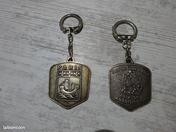 Porte-clés Ancien Prix De L'Amabilité - Una Vins Étrier - Tour De France 1966