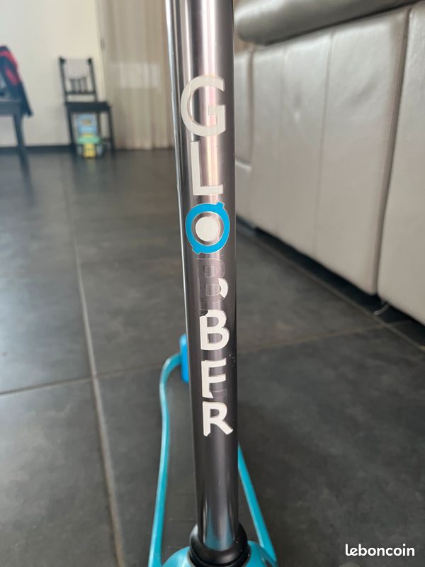 Trottinette 3 roues Globber - Bleu et gris (image 3)