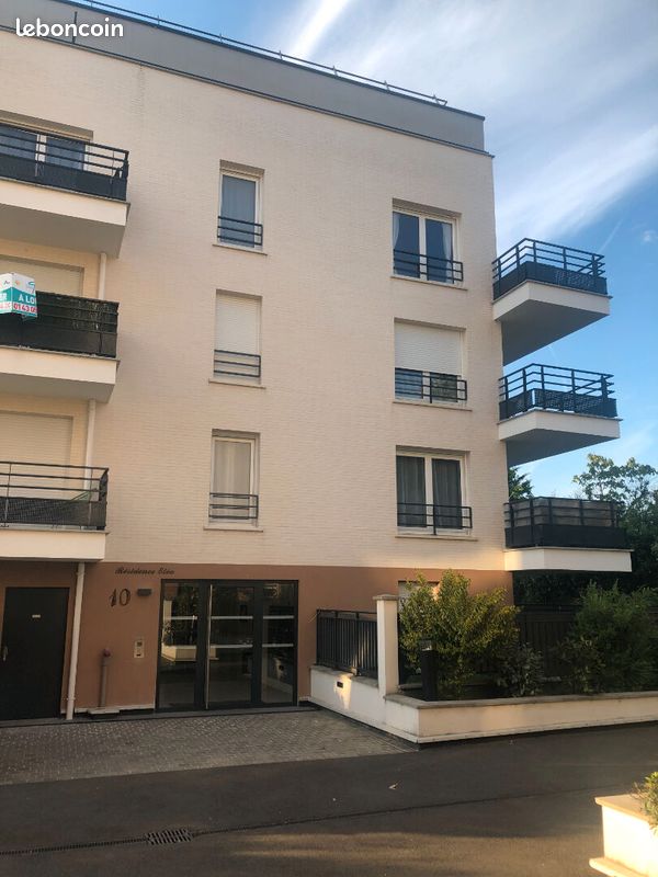 Appartement 1 pièce 31 m² · à Noisy-le-Grand · 31 m² · 740 €