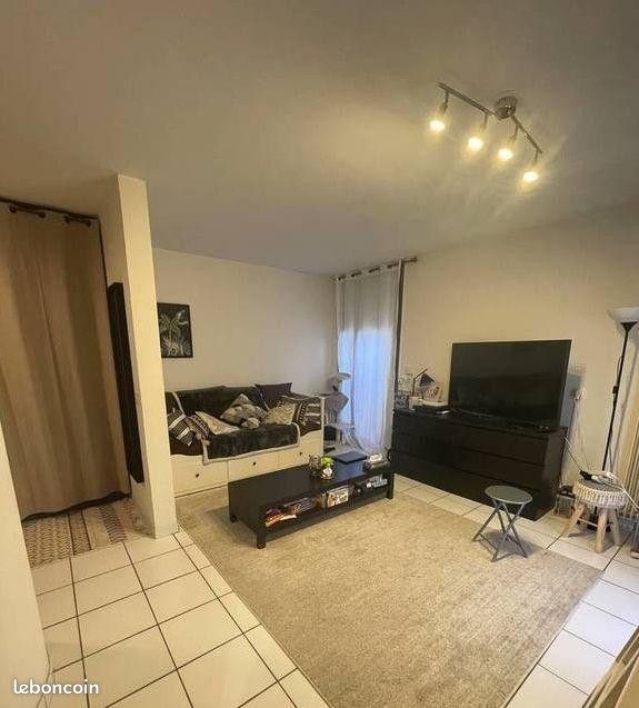 Appartement 1 pièce 32 m² · à Élancourt · 32 m² · 750 €/mois