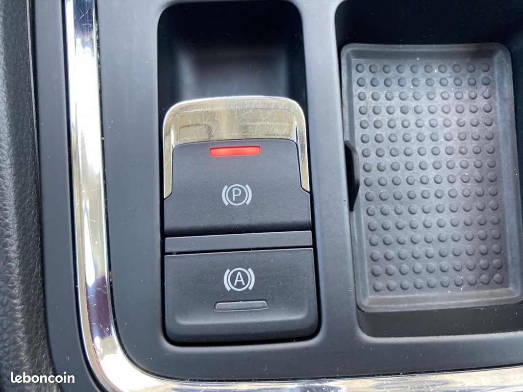 SEAT ATECA 1.6 TDI - 115 - Référence (image 27)