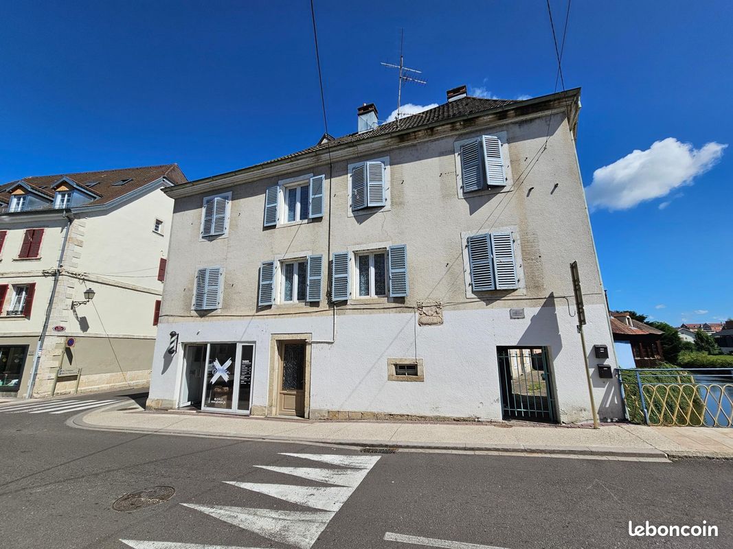 Local commercial 155 m² · à Delle · 155 m² · 178 000 €