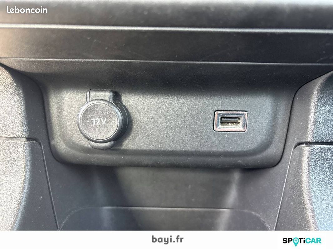 CITROEN C3 PureTech 83 S&S BVM5 Feel Pack (image 18)