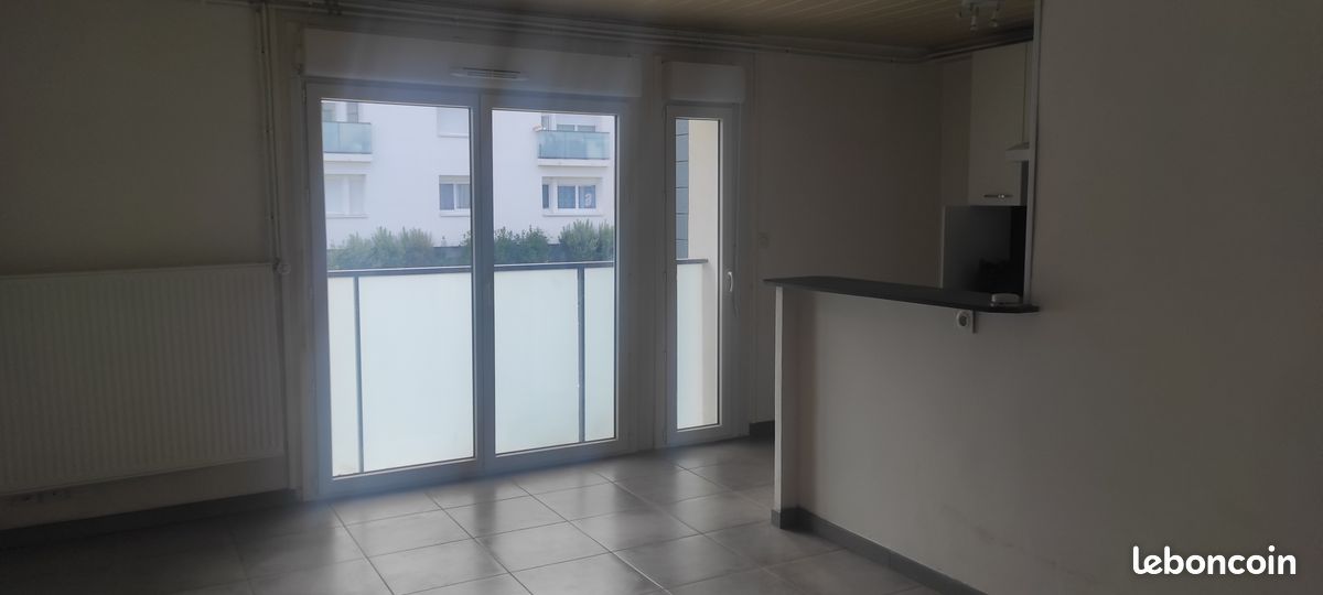 Appartement 3 pièces 45 m² · à Saint-Martin-d'Hères · 45 m² · 81 000 €