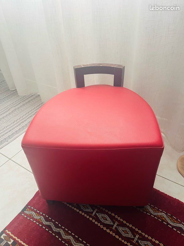 Vend 3 poufs rouge et bois (image 1)