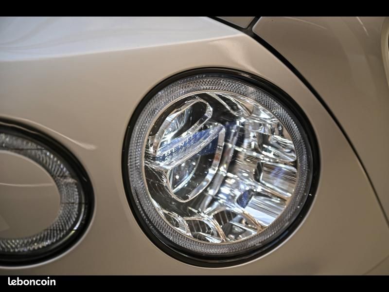 Bentley Bentayga 3.0 HYBRID 449 (image 9)