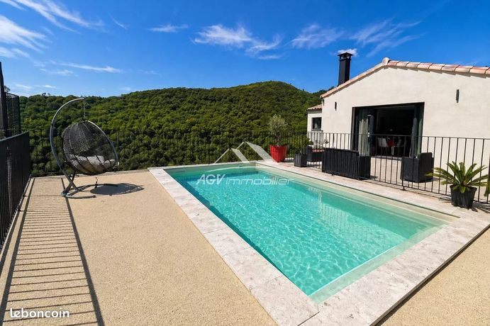 Maison 8 pièces 197 m²