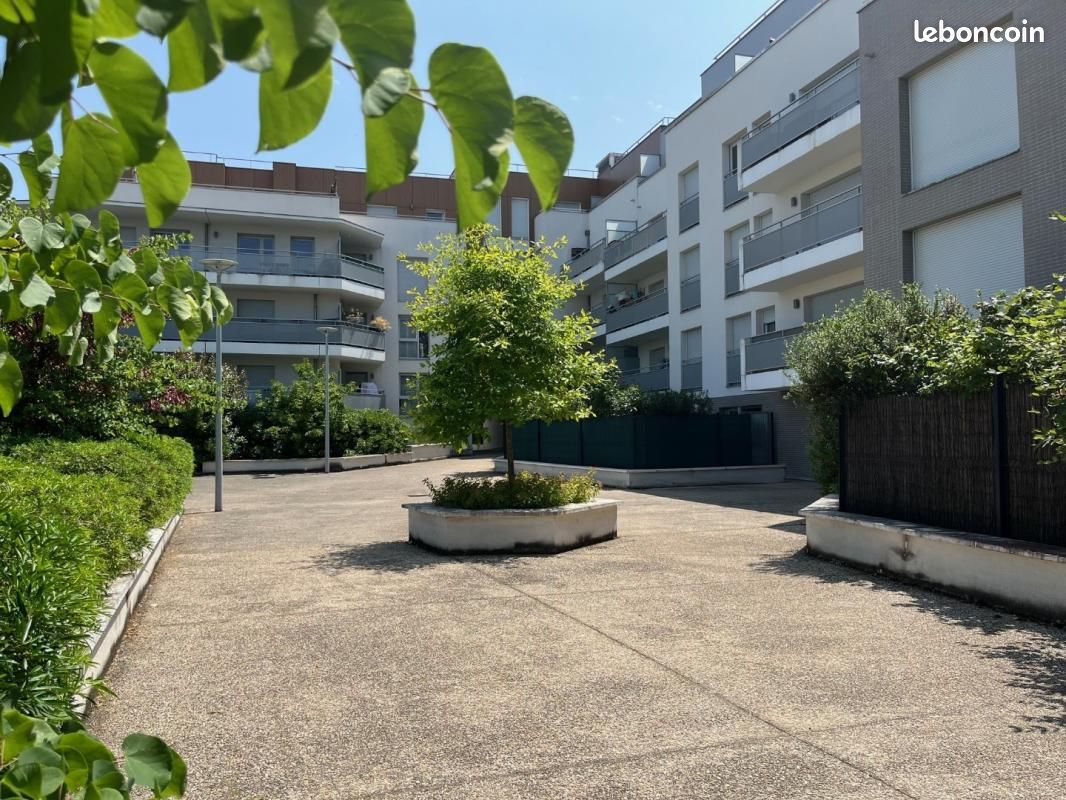 Appartement 2 pièces 43 m² · à Antony · 43 m² · 1 099 €