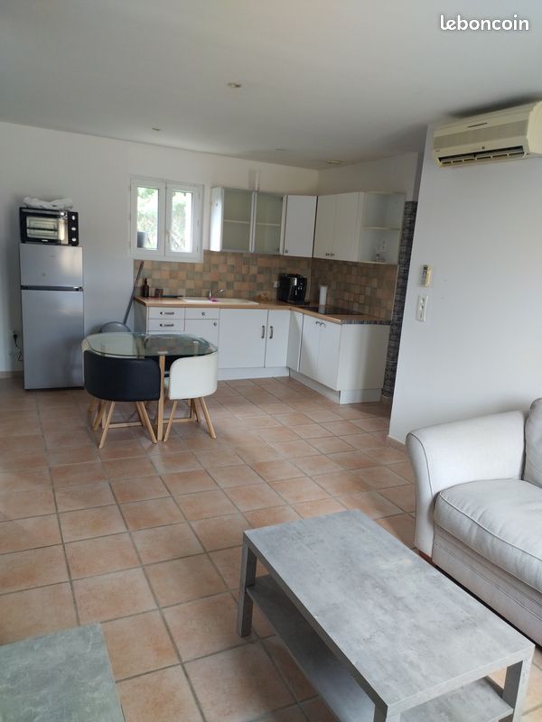 Appartement 3 pièces 56 m² · à Roquemaure · 56 m² · 630 €/mois