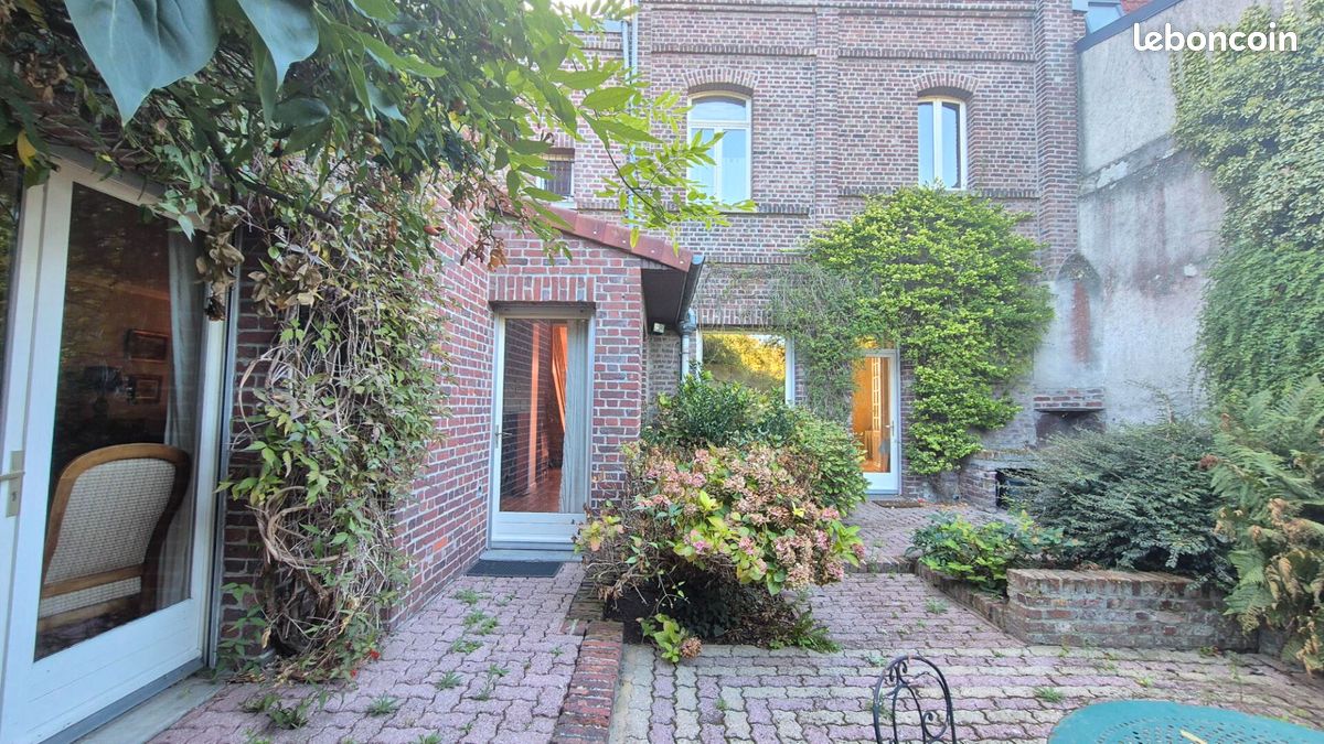Maison 8 pièces 181 m² · à Béthune · 181 m² · 419 900 €