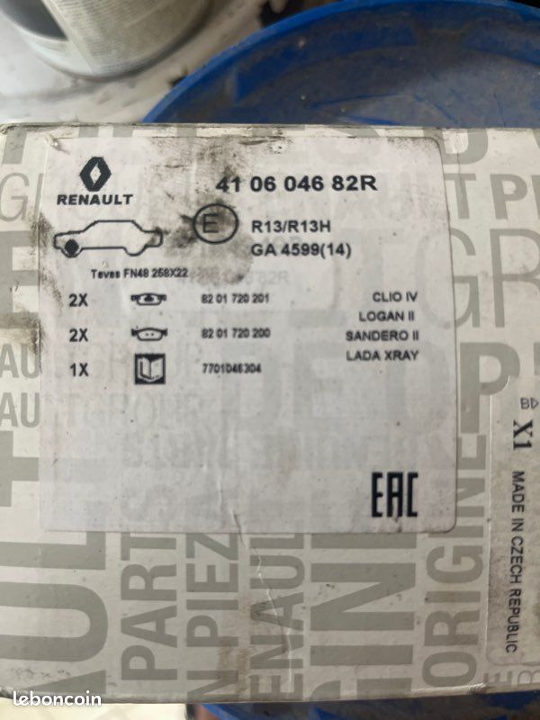 Plaquettes de frein Clio 4 (image 2)