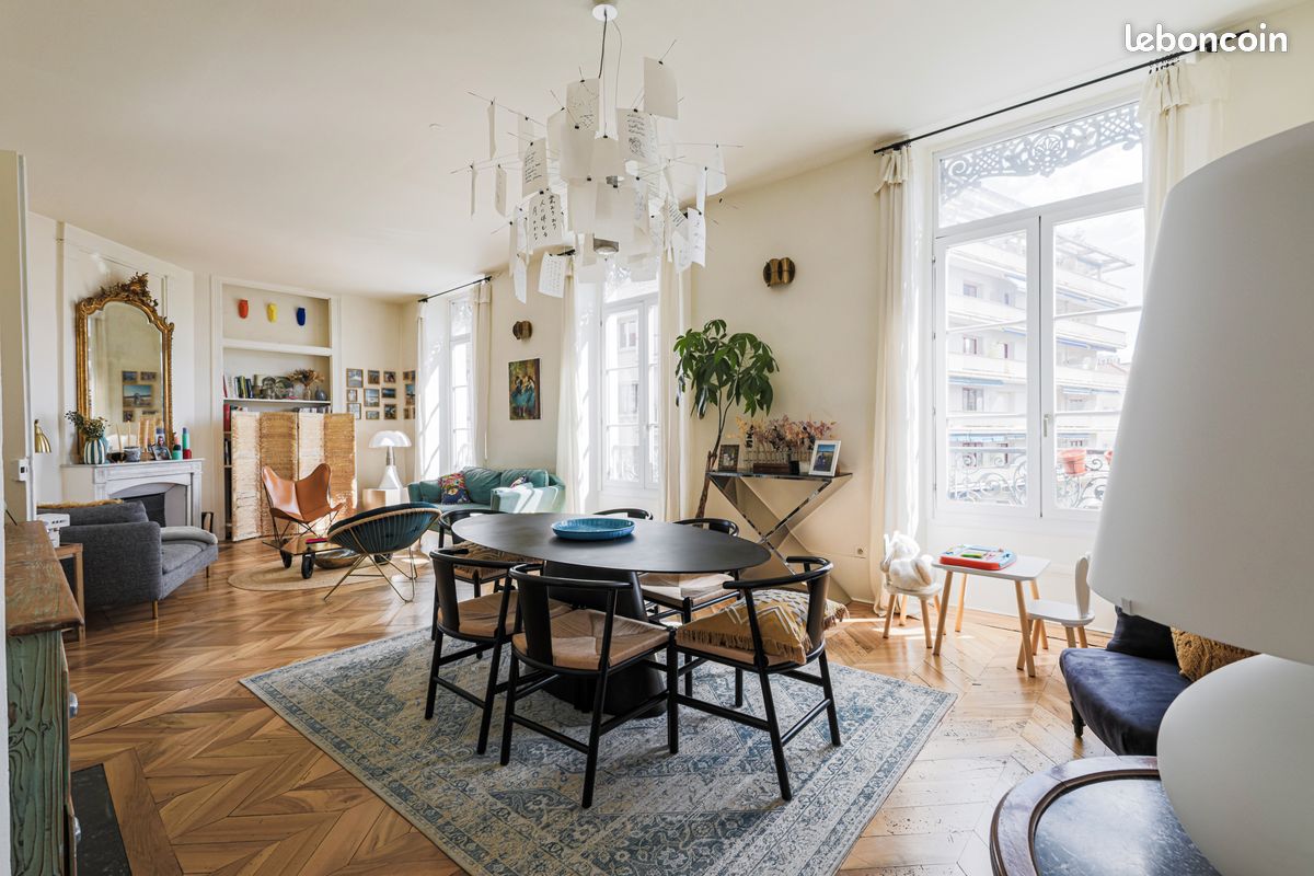 Appartement 4 pièces 130 m² · à Grenoble · 130 m² · 385 000 €