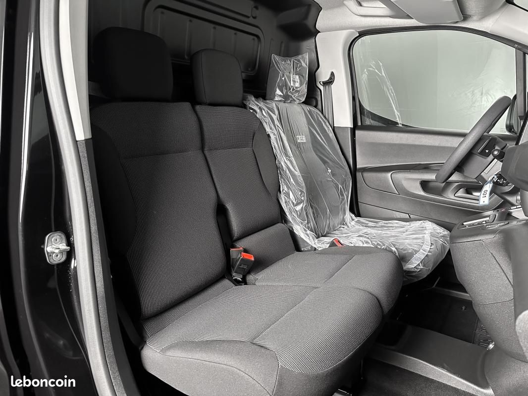 Citroën Berlingo VAN 3PL BLUEHDI 130CH -32% NEUF EAT8 S&S CARPLAY REGUL DAB FULL LED CABINE EXTENSO (image 8)