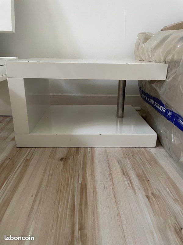 Petite table chevet blanc laqué (image 2)