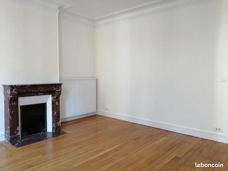 Appartement 2 pièces 52 m² · à Paris · 52 m² · 1 536 €