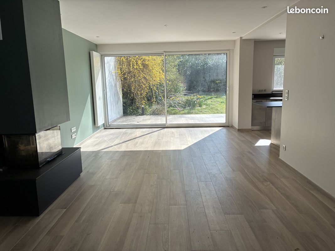 Maison 5 pièces 130 m² · à Villeneuve-d'Ascq · 130 m² · 643 000 €