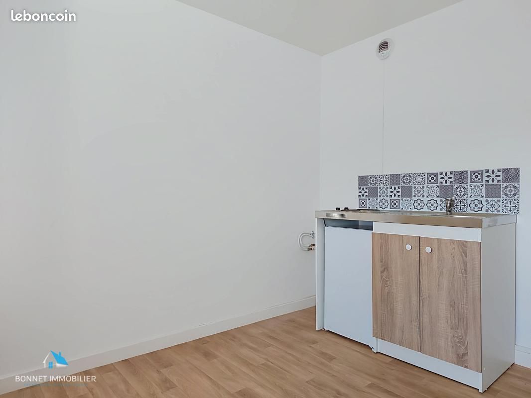 Appartement 1 pièce 15 m² · à Clermont-Ferrand · 15 m² · 390 €/mois