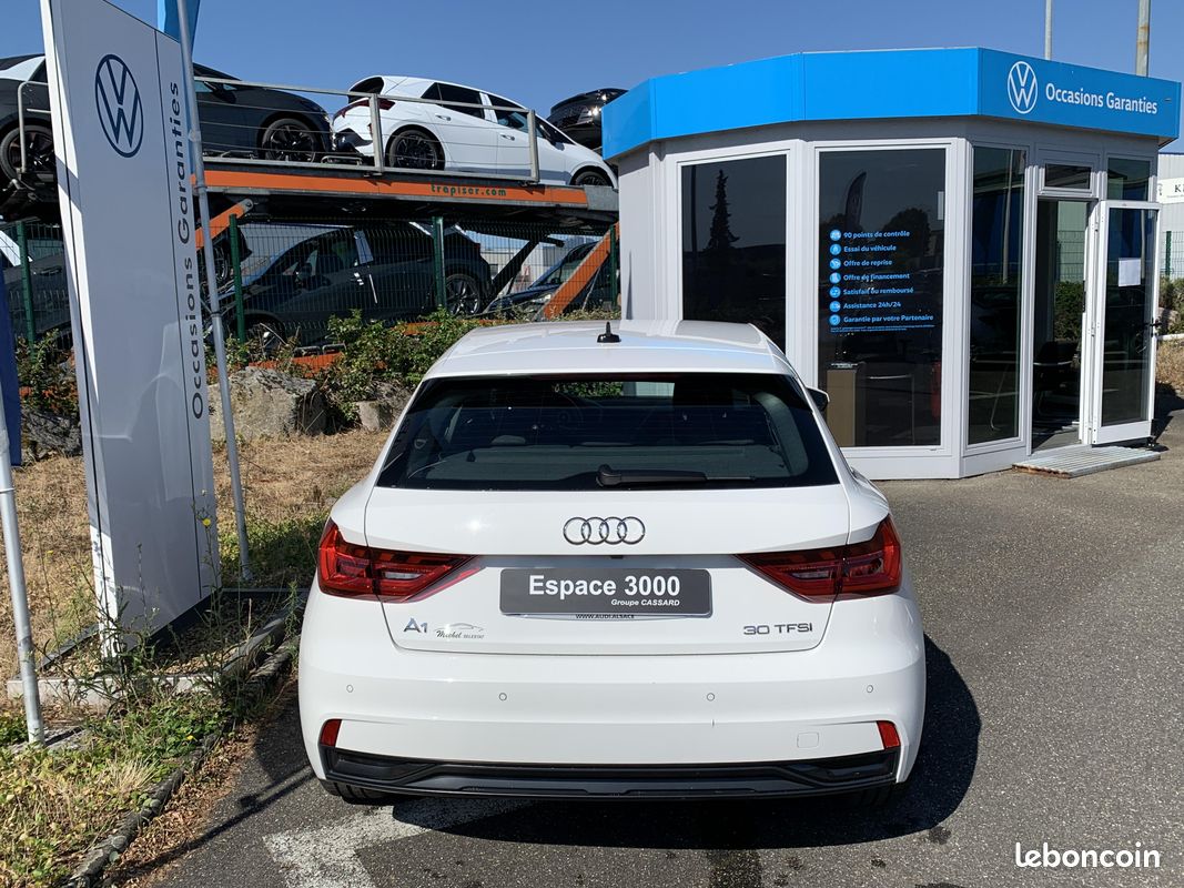 AUDI A1 Sportback 30 TFSI 110 ch S tronic 7 Business line (image 3)