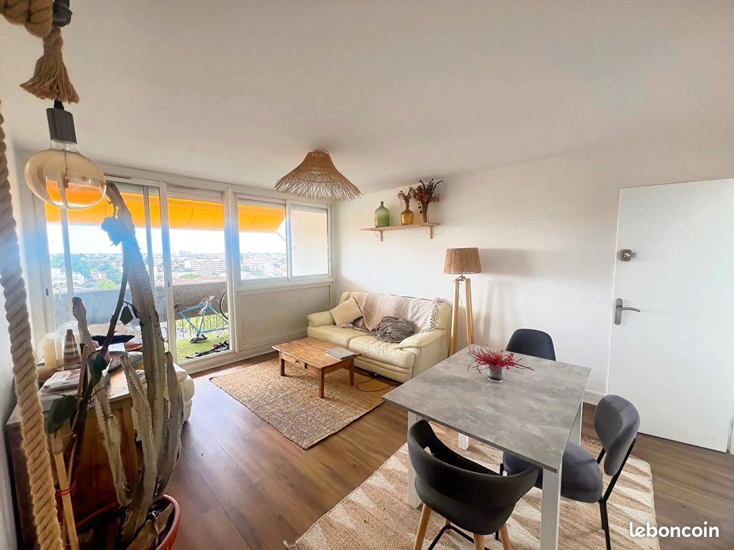 Appartement 1 pièce 10 m² · à Bordeaux · 10 m² · 500 €/mois