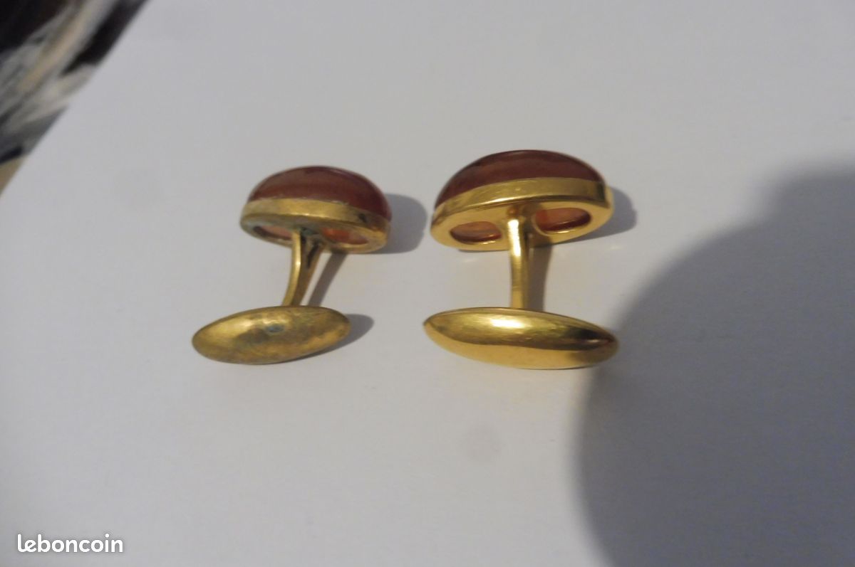 Achetez Bouton de manchette Caracteresa en Or Jaune 375 Diamant 0.06