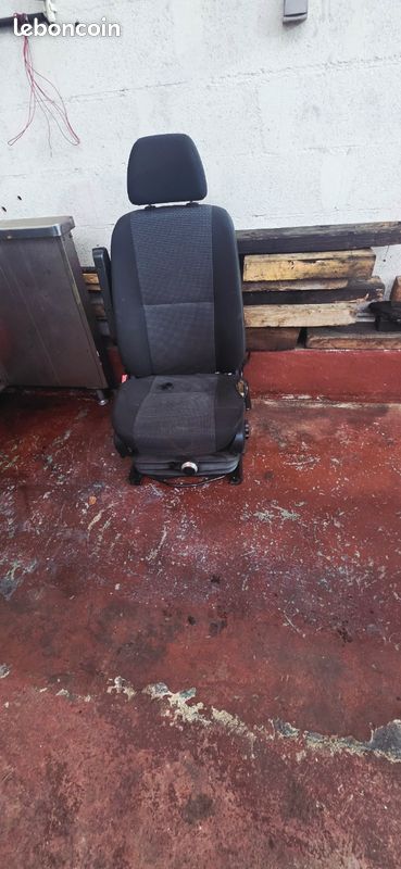 Siège conducteur suspendu mercedes sprinter w906 (image 1)