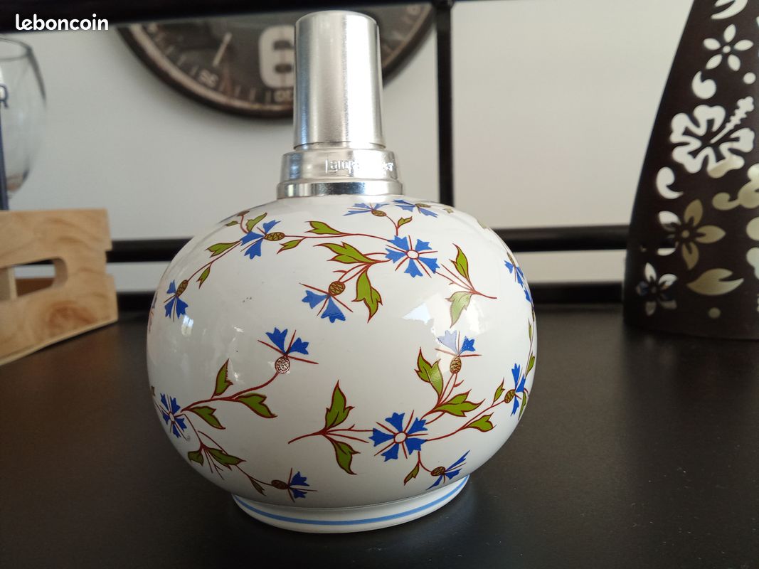Lampe Berger Porcelaine Décor Barbeaux, Pièce Neuve De Collection