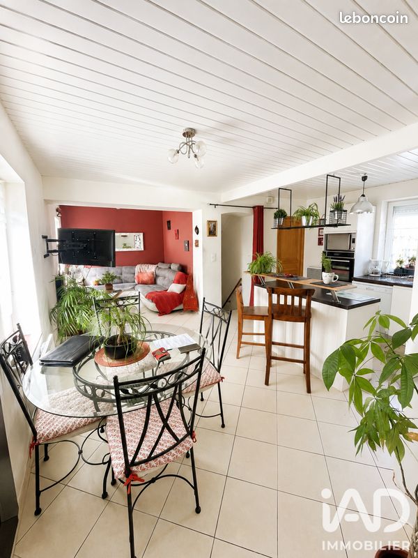 Appartement 5 pièces 107 m² · à Marchémoret · 107 m² · 255 000 €