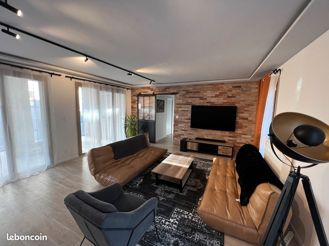 Appartement 5 pièces 108 m² · à Bordeaux · 108 m² · 2 176 €