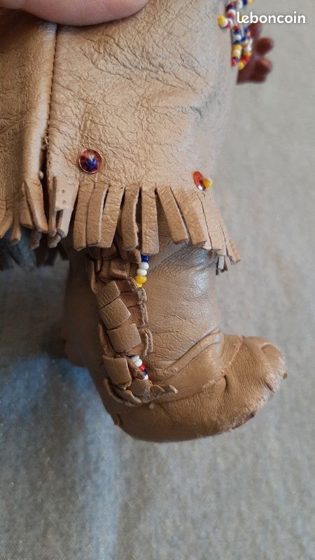 Poupée Inuit 60's habillée en cuir (image 5)