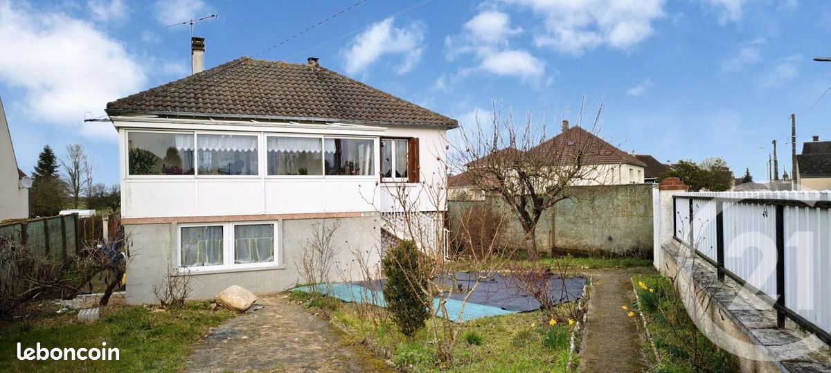 Maison 6 pièces 135 m² · à Châteaudun · 135 m² · 146 000 €