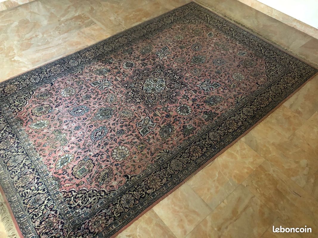AnnonceTapis Noir pas cher - Décoration à prix imbattable