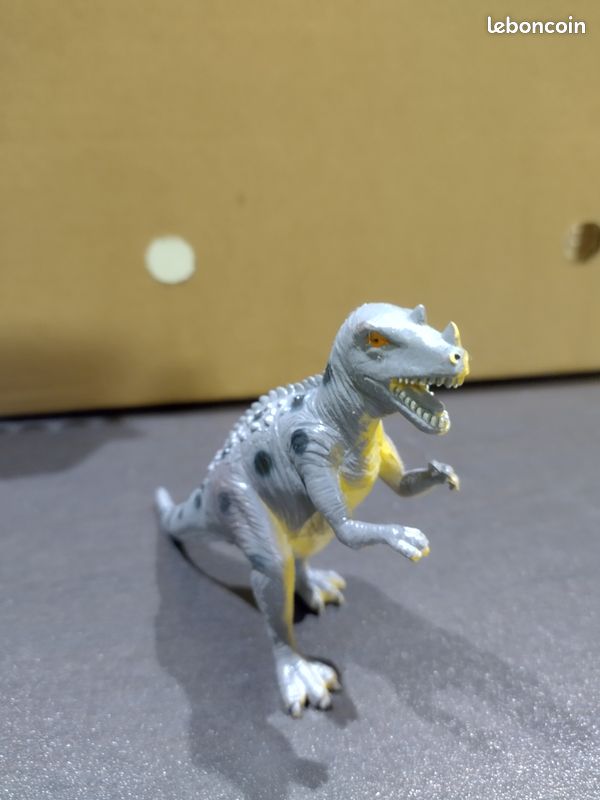 Lot de 4 dinosaures (image 5)