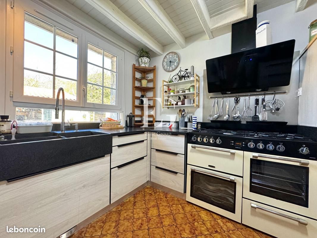 Maison 9 pièces 283 m² - Torsac 16410 (image principale 8)