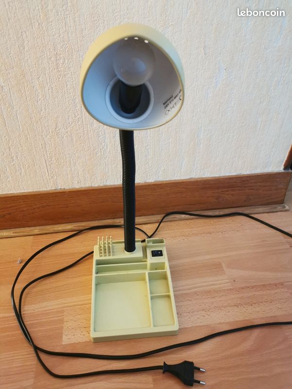 Lampe de bureau (image 1)