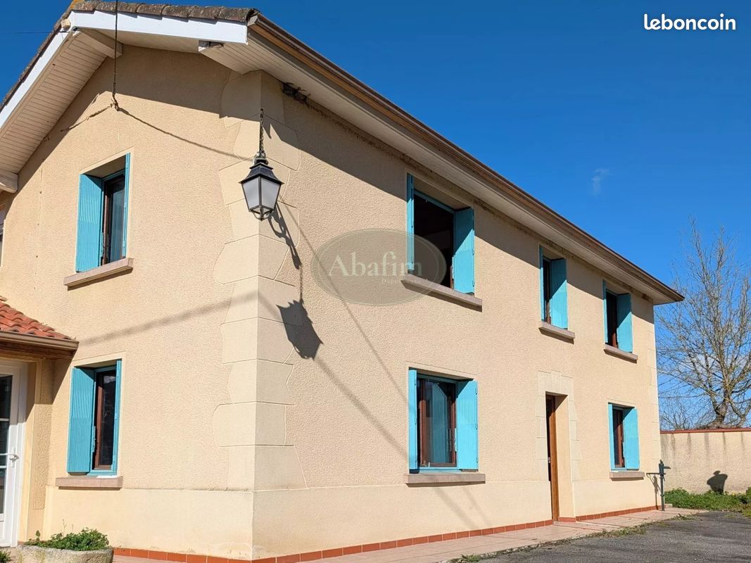 Maison 5 pièces 160 m² · à Mirande · 160 m² · 155 000 €