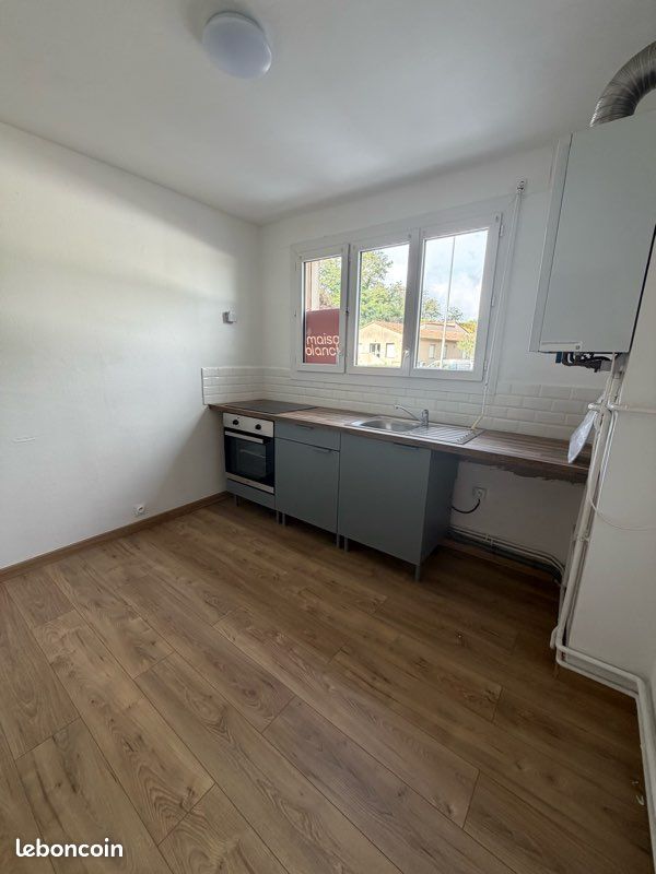 Appartement 3 pièces 57 m² · à Parthenay · 57 m² · 495 €/mois