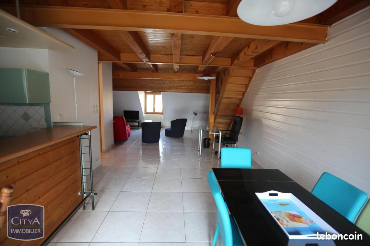 Appartement 2 pièces 57 m² · à Montbéliard · 57 m² · 570 €