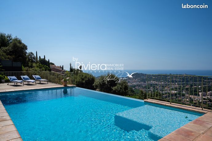 Villa 6 pièces 160 m²
