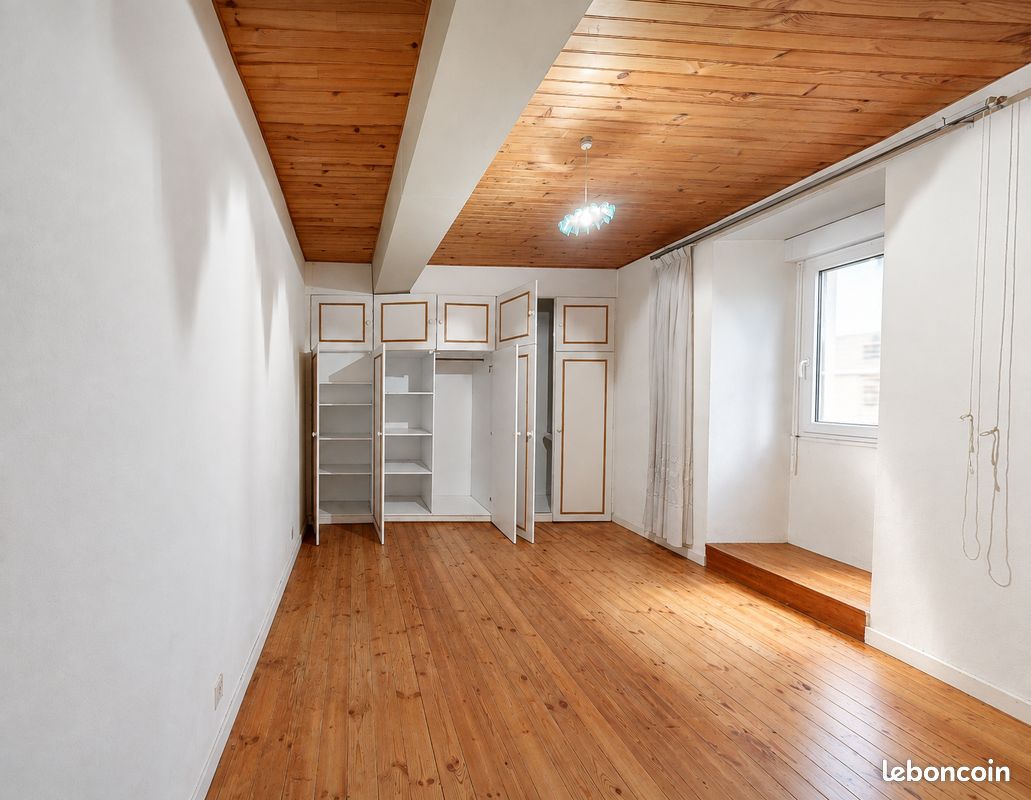 Immeuble 10 pièces 185 m² · à Chantonnay · 185 m² · 68 000 €