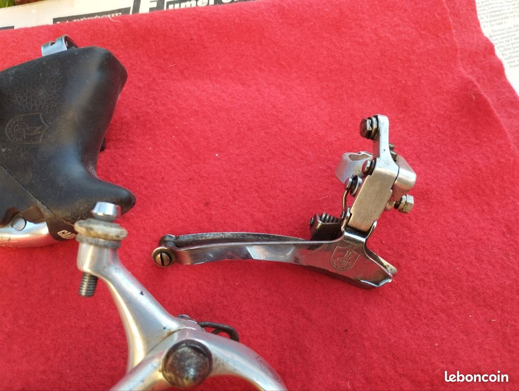 Commandes De Vitesse Campagnolo Chorus Athena Vintage NOS Jeu Avec Câbles