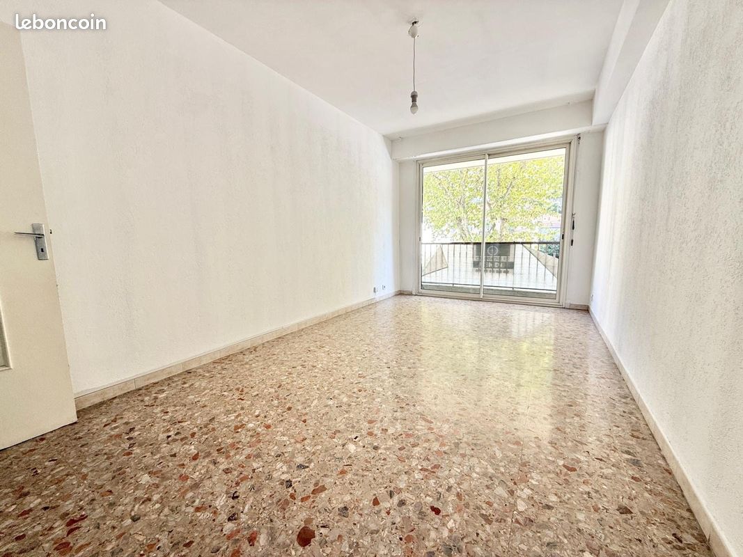 Appartement 3 pièces 67 m² · à Nice · 67 m² · 229 500 €