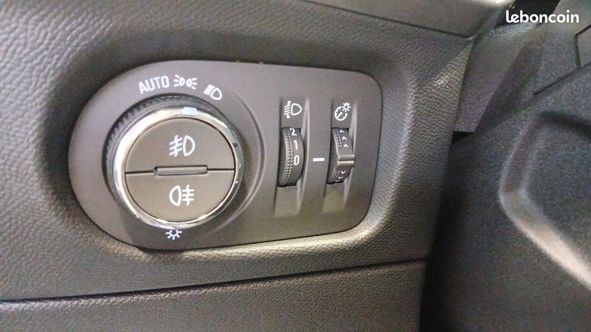 Opel Mokka Elegance Business 1.2 Turbo 136ch BVM (image 8)