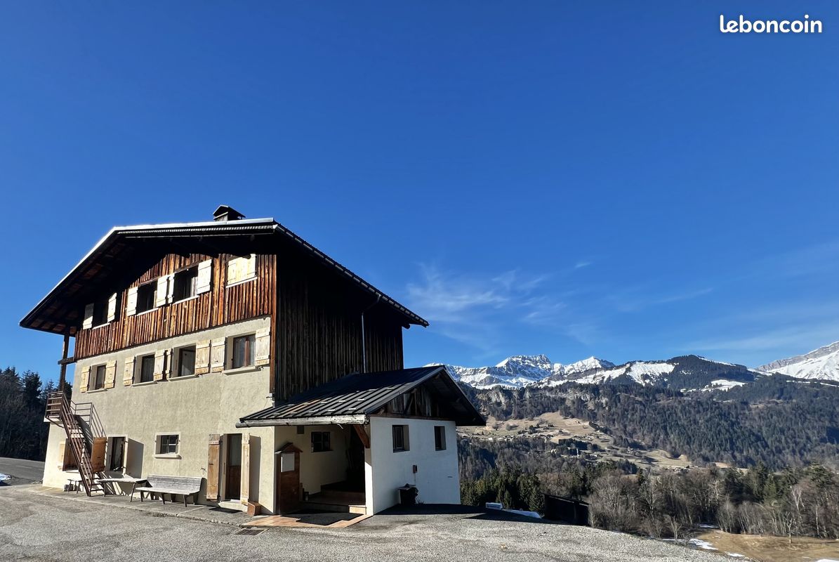 Maison 23 pièces 328 m² · à Crest-Voland · 328 m² · 890 000 €