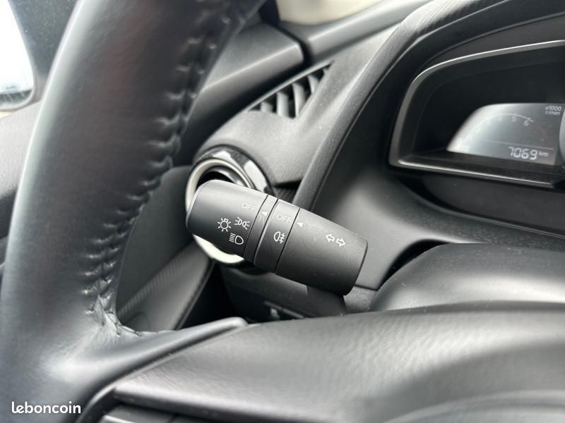 Mazda Mazda 2 1.5 e-SKYACTIV G M Hybrid 90ch Centre-Line 2023 (image 18)